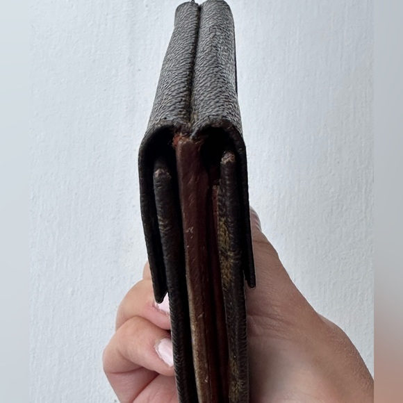 Louis Vuitton Monogram Compact Wallet - Picture 14 of 16